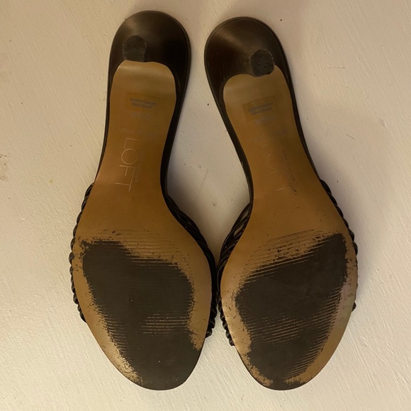 Ann Taylor Loft leather heels - Picture 6 of 8